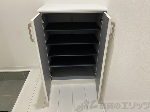 エテルナコート総持寺の物件内観写真